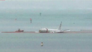 تحطم طائرة تابعة للبحرية الأمريكية في مياه هاواي + فيلم
