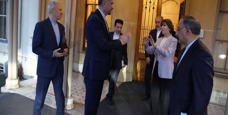 لقاء ومحادثة أمير عبداللهيان مع نظيره الفرنسي في جنيف