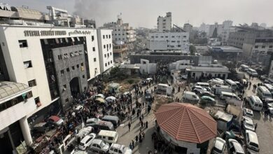 وطالبت ألمانيا وهولندا إسرائيل بالالتزام بالقوانين الدولية