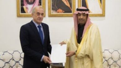 وقدم السفير السوري في الرياض أوراق اعتماده