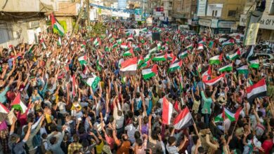 صرخة الشعب اليمني: “أمريكا أم الإرهاب”