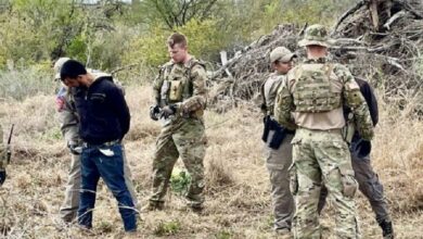 تكساس تنشئ قاعدة عسكرية على طول الحدود مع المكسيك