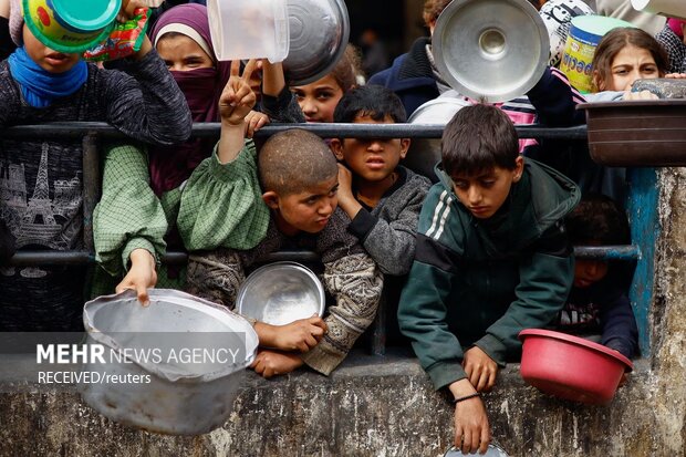 أوقفوا الحرب في غزة بدلاً من إرسال المساعدات الجوية والبرية