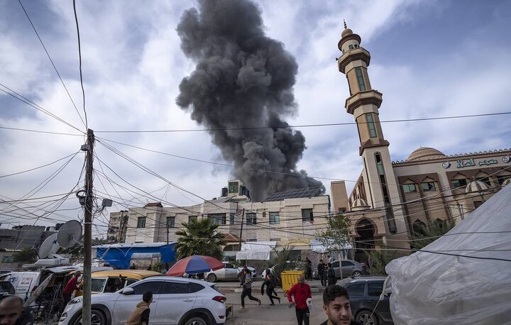 فجر رمضان في غزة يبدأ بالقصف