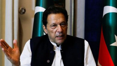 ودعا عمران خان إلى علاقات جيدة مع أفغانستان