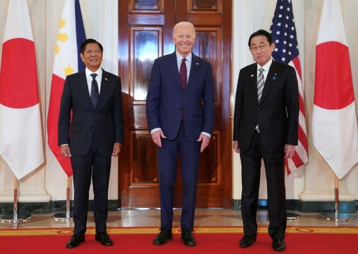 ادعاء رئيس الفلبين بشأن الاتفاقية الثلاثية مع أمريكا واليابان!