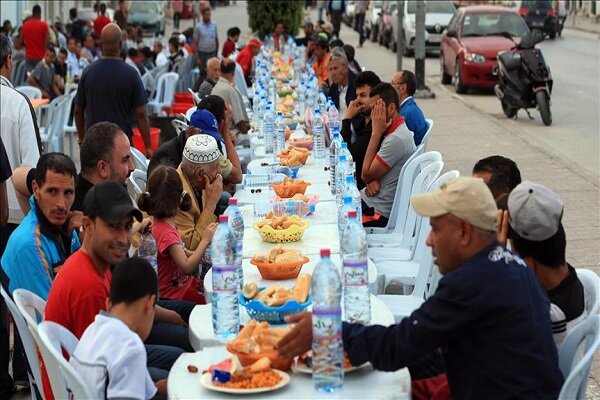 رمضان في تونس؛ انتبه بشكل خاص لشراء أطباق وملابس جديدة