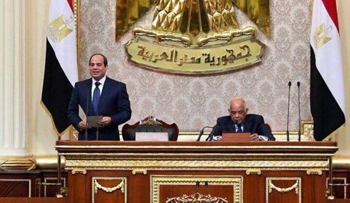 وأدى السيسي اليمين الدستورية للفترة الجديدة لرئاسة مصر