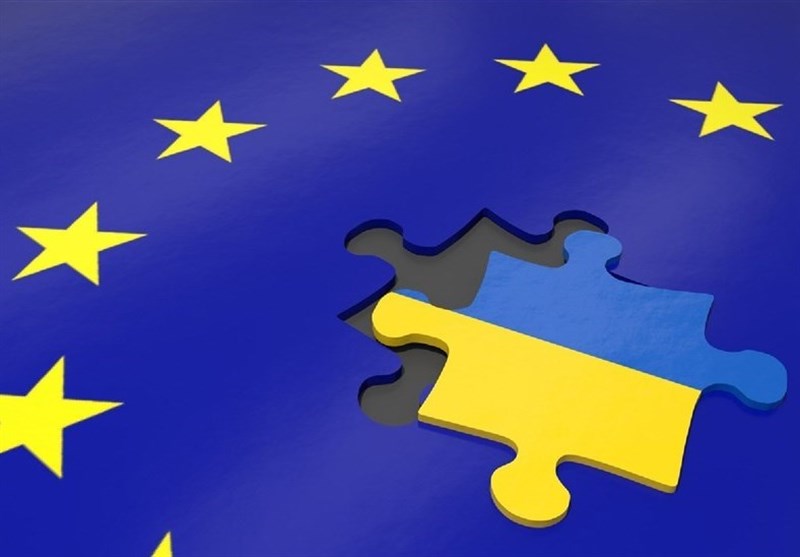 إن الشرط الأساسي لانضمام أوكرانيا إلى الاتحاد الأوروبي هو الحفاظ على التوازن بين الشرق والغرب