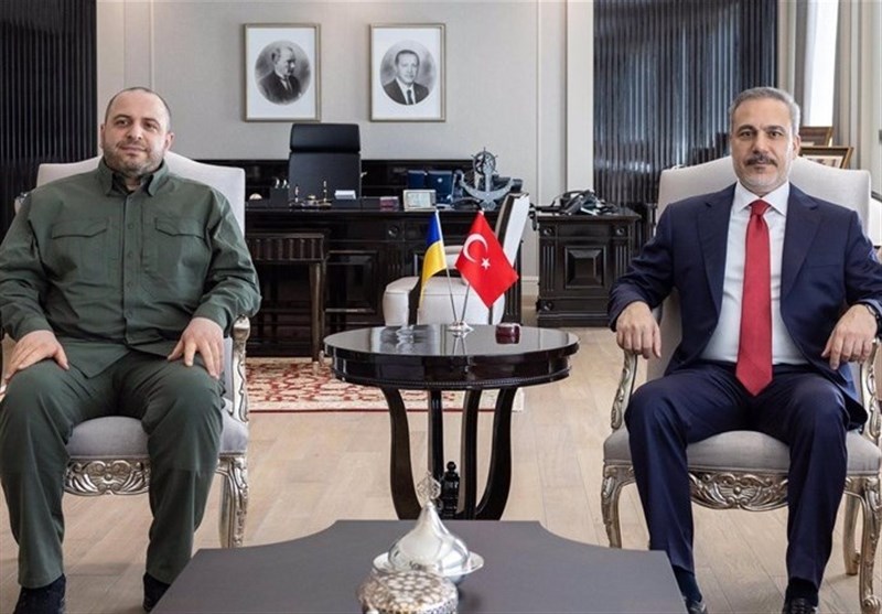 اجتماع وزير الدفاع الأوكراني مع وزيري الدفاع والخارجية التركيين