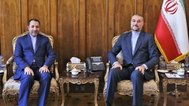 تأكيد الأمير عبد اللهيان على تعميق العلاقات بين طهران والدوحة