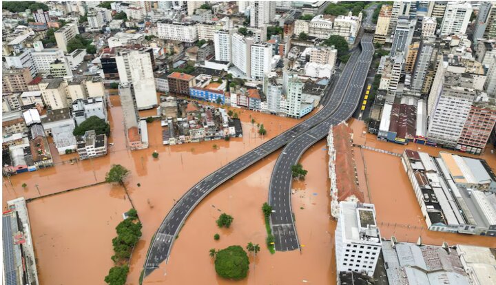 توفي ما لا يقل عن 78 شخصا في الفيضانات في البرازيل / 105 أشخاص في عداد المفقودين