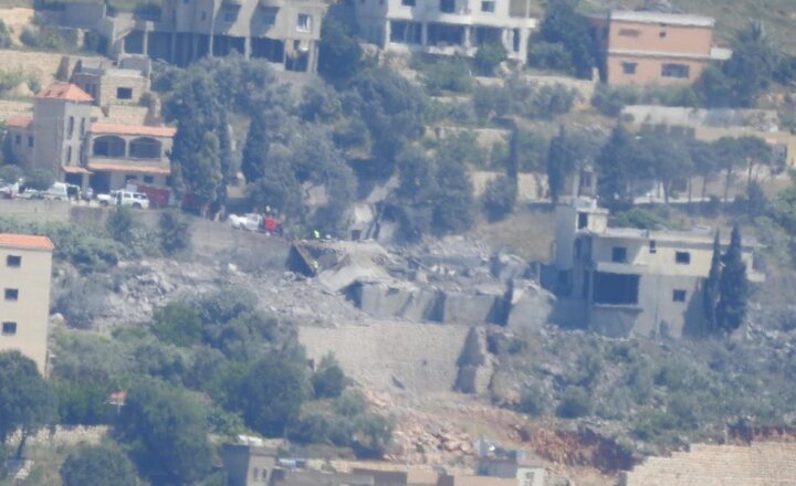 قصف جوي صهيوني على مدينة صور في لبنان