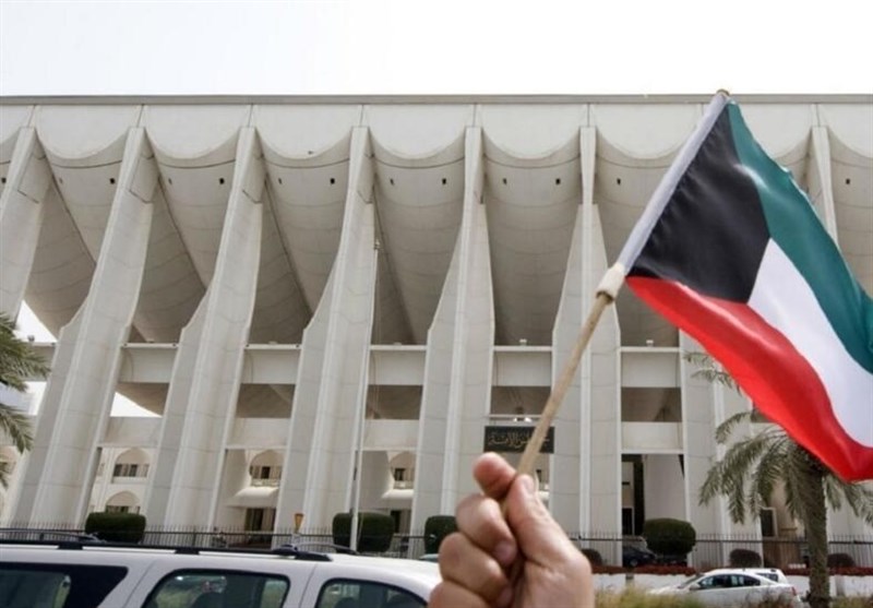 نظرة على أبعاد الأزمة السياسية في الكويت
