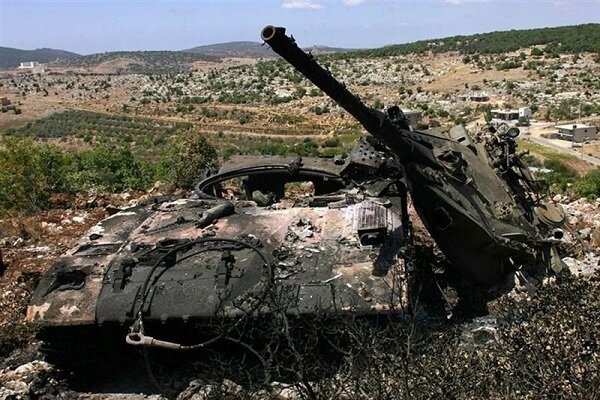 وحطم الفلسطينيون دبابة ميركافا الإسرائيلية بصاروخ مضاد للدروع