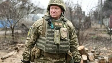 أقال “زيلينسكي” قائد هيئة الأركان المشتركة للجيش الأوكراني