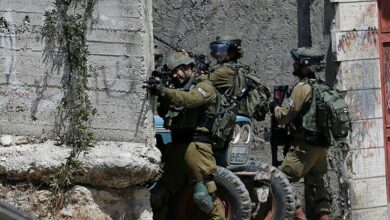 إطلاق نار مباشر من قبل جنود صهاينة على الشبان الفلسطينيين في الضفة الغربية