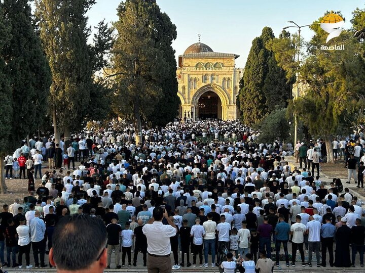 عيد الأضحى في فلسطين؛ حضور كبير في المسجد الأقصى حتى أداء الصلاة في غزة