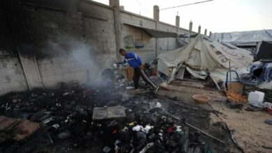 قصف مخيم المواصي برفح من جديد