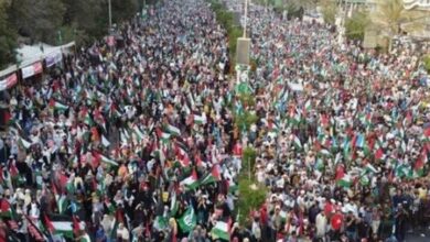 مظاهرة كبيرة لأهالي كراتشي دعما لفلسطين ووقف الحرب على غزة
