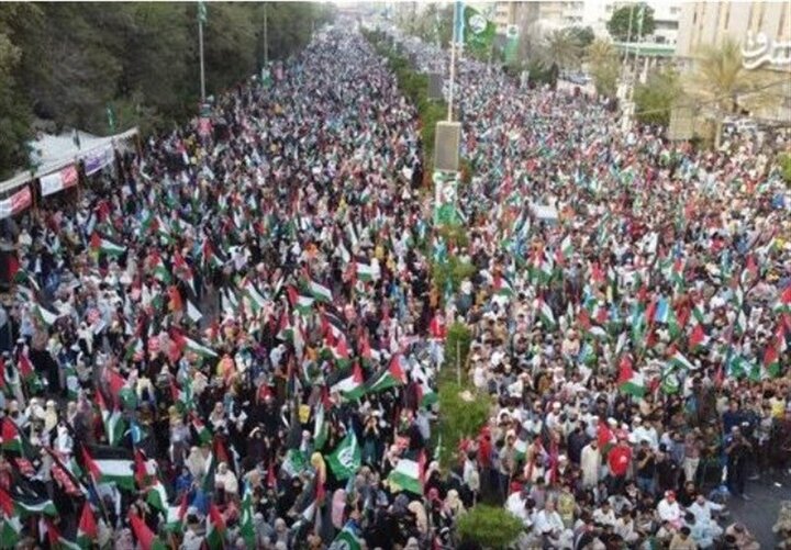 مظاهرة كبيرة لأهالي كراتشي دعما لفلسطين ووقف الحرب على غزة