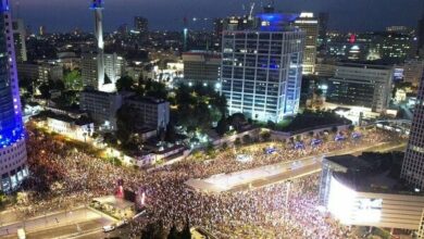 مظاهرة لآلاف المستوطنين الصهاينة ضد نتنياهو