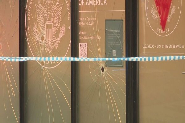 هاجم شخص ملثم القنصلية الأمريكية في سيدني بأستراليا