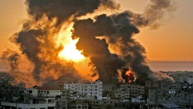 استمرار الهجمات الجوية والمدفعية الإسرائيلية على غزة