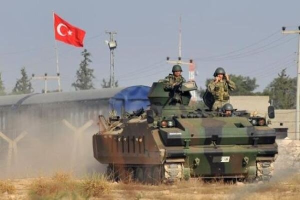 اشتباكات عنيفة بين الجيش التركي والقوات المسلحة في عفرين