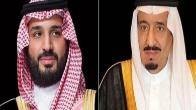 وهنأ العاهل السعودي وولي عهده الأطباء