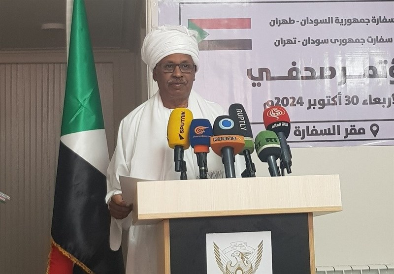 سفير السودان في إيران: ندين الهجوم الإسرائيلي على إيران