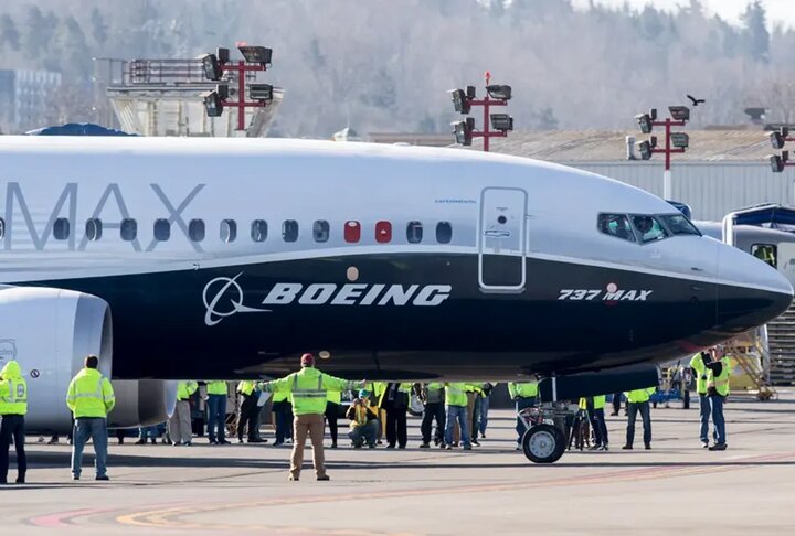 تم فصل 17000 موظف في شركة Boeing