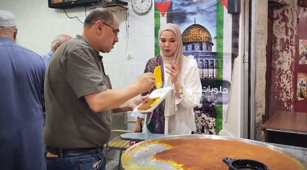 حلويات “الأقصى”، نابلس؛ رمز لالتزام الأسرة الفلسطينية بقضية القدس