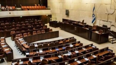 صراع من جديد في الكنيست؛ واتصل الممثل الإسرائيلي بالشرطة