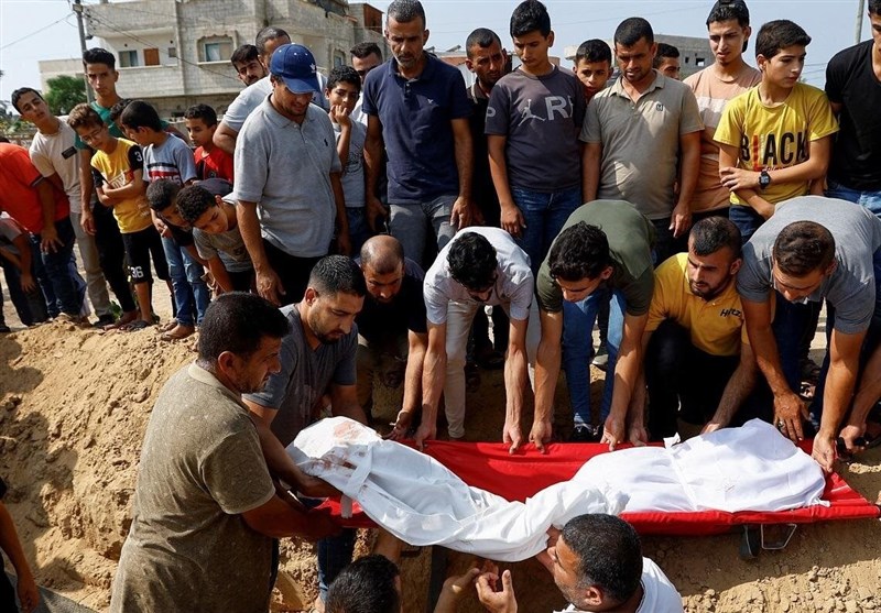 مجزرة بحق كافة أفراد 1410 أسرة فلسطينية في قطاع غزة