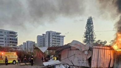 وسائل إعلام عبرية: رسالة الصواريخ التي أصابت نهاريا هي الرحيل