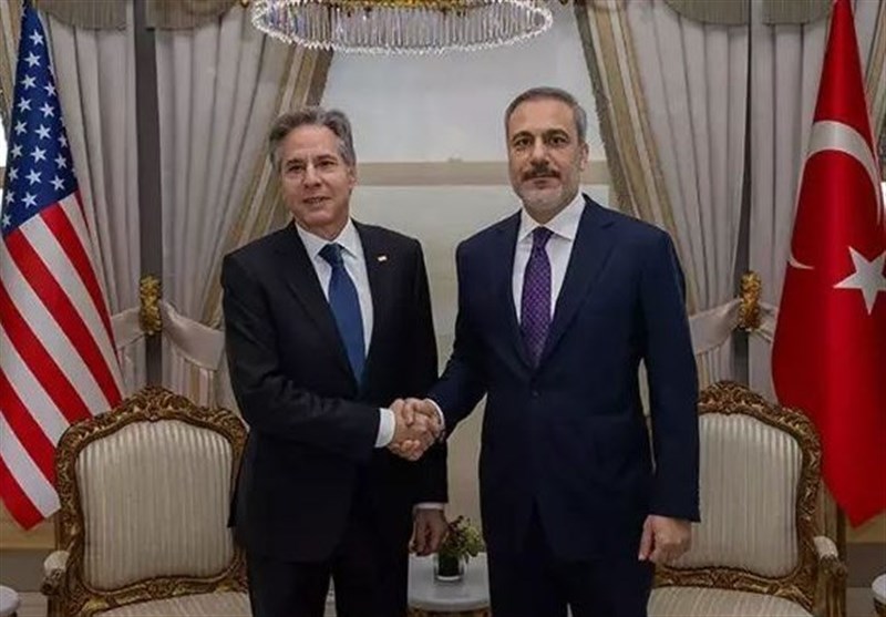 اتصال هاتفي بين وزيري الخارجية التركي والأمريكي بشأن سوريا