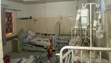 اليوم 425 من طوفان الأقصى هجوم بطائرة بدون طيار على مستشفى كمال أدفان