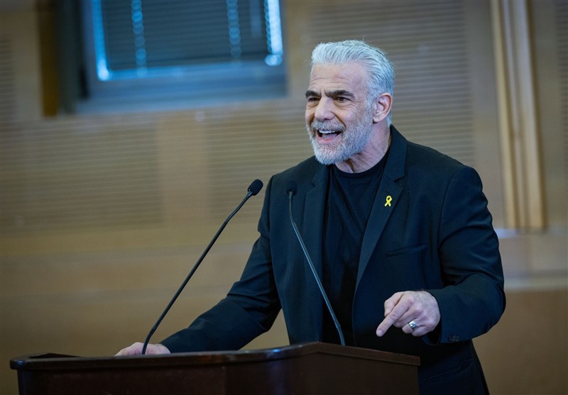 لابيد ينتقد هجوم نتنياهو “المنظم” على وسائل الإعلام