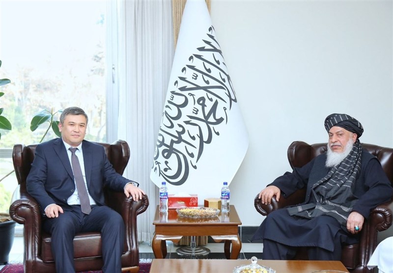 وتحاول قيرغيزستان تسريع العلاقات الثنائية مع أفغانستان