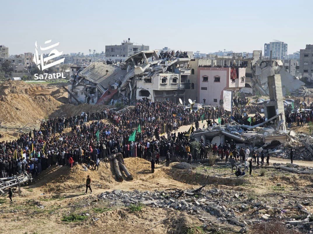 رالي فلسطيني واسع النطاق أمام منزل الشهيد سانفار لتقديم الأسرى