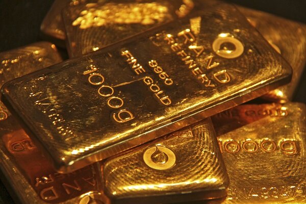 سعر الذهب العالمي 18 يوم; ونما أنس بنسبة 0.12 في المئة