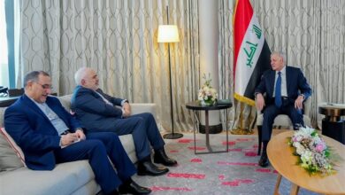 ظريف ورشيد يلتقيان في دافوس/التأكيد على تطوير العلاقات العراقية الإيرانية