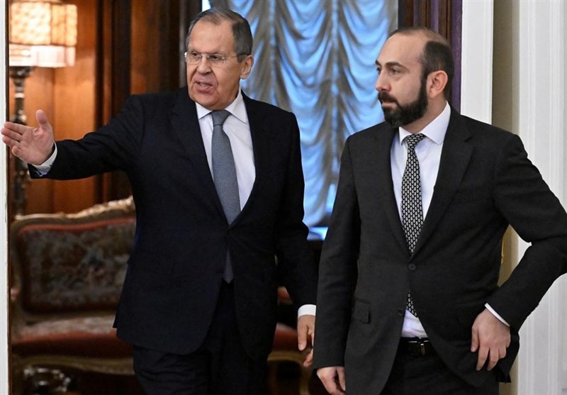 ميرزويان في لقاء لافروف: نتابع خطة الانضمام إلى أوروبا