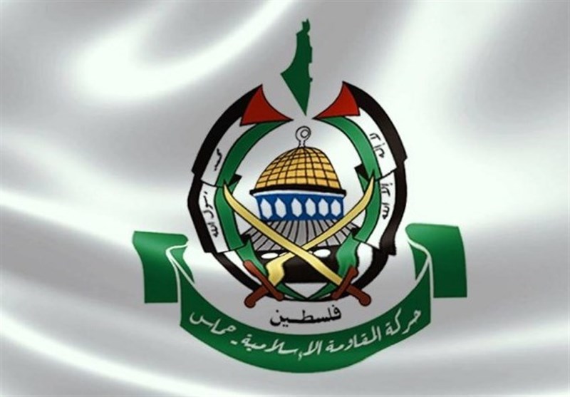 وأدانت حركة حماس قرار السلطة الفلسطينية إغلاق قناة الجزيرة