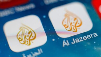 وأدانت مجموعتان فلسطينيتان إغلاق مكتب الجزيرة