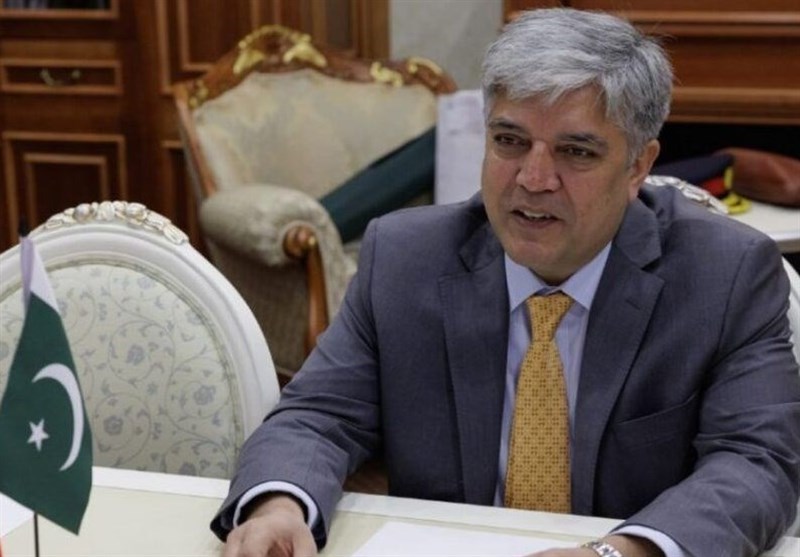 وتنتقد باكستان التأخر في نقل اللاجئين الأفغان إلى الغرب
