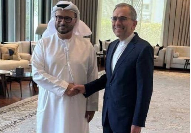 تعرف على سرير Ravanchi مع كبير المستشارين الدبلوماسيين في الإمارات العربية المتحدة