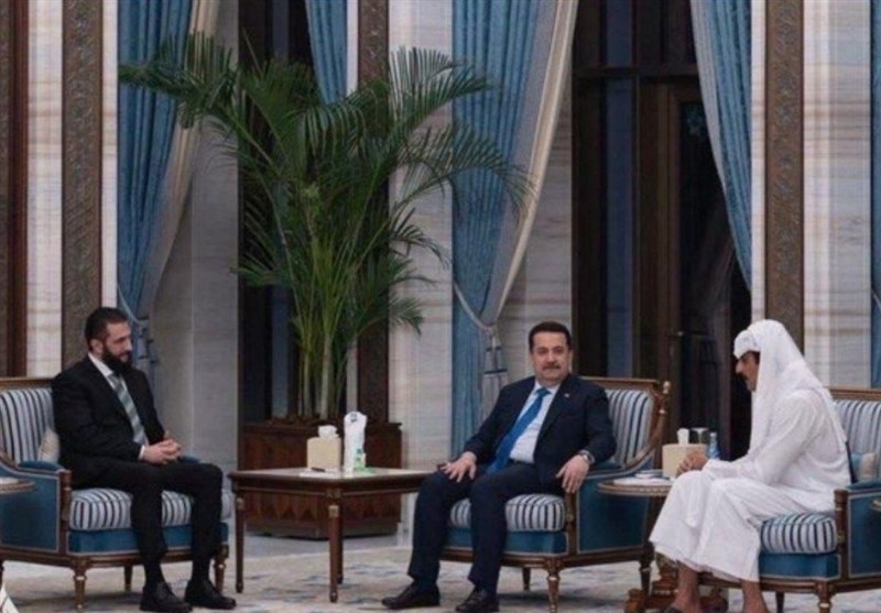 اجتماع رئيس الوزراء العراقي مع رئيس الحكومة المؤقتة السورية في الدوحة