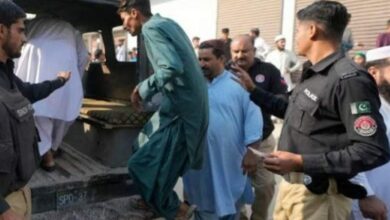 طالبي اللجوء في محادثة مقرها باكستان مع مسؤولي طالبان والأمم المتحدة